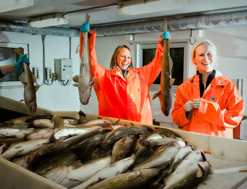 Students with fish